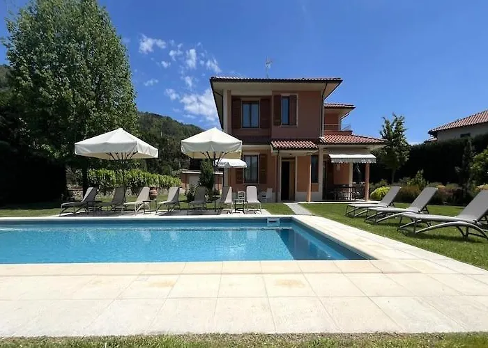 In Tuscany With Pool * ローロ・チュッフェンナ